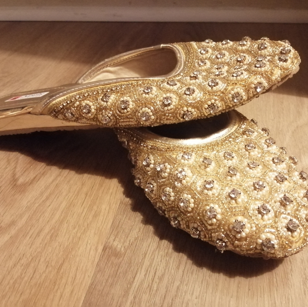 Traditional Pakistani Slippers